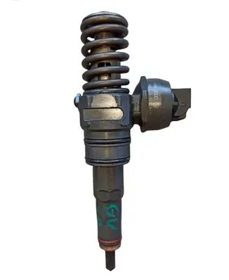 Volkswagen Golf V Fuel injector 038130073BN 038130073BL