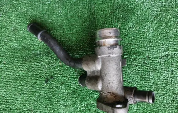 Hyundai Kona I Engine coolant pipe/hose 254152U000