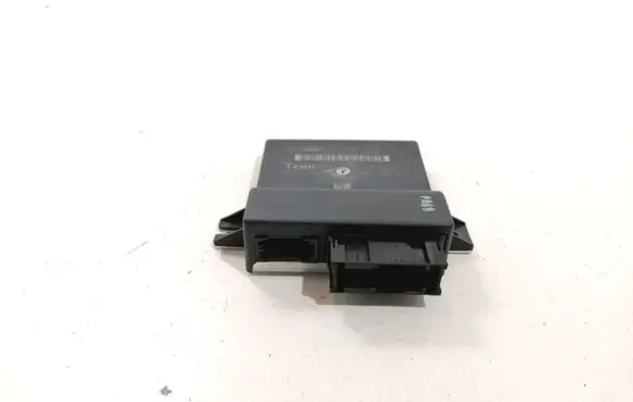 Audi A6 S6 C6 4F Gateway control module 4F0907468D