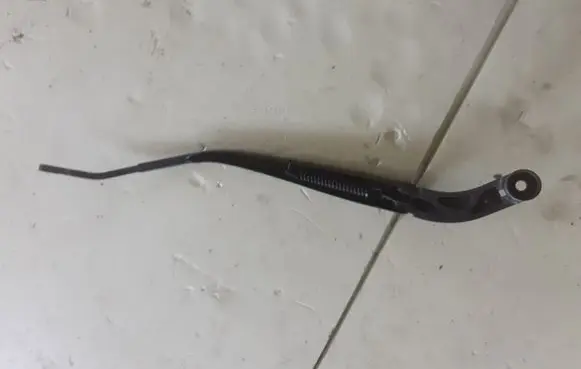 Mazda 2 Front wiper blade arm 25191