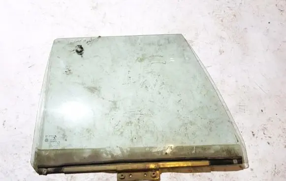Renault 19 Rear door window glass