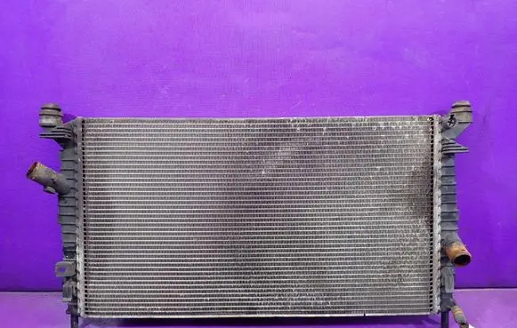 Ford Focus C-MAX Coolant radiator 