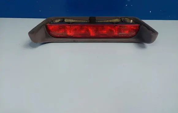 Audi A8 S8 D2 4D Third/center stoplight 0996400 4D0945097B