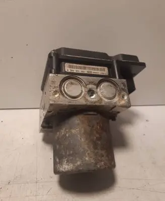 Mercedes-Benz A W169 ABS Pump 0265951352 00921L0471