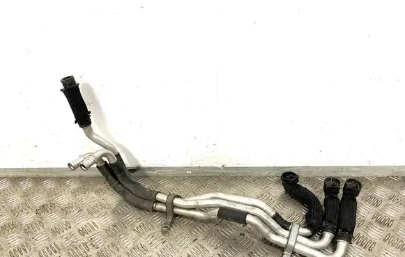Chevrolet Volt I Engine coolant pipe/hose CH100092