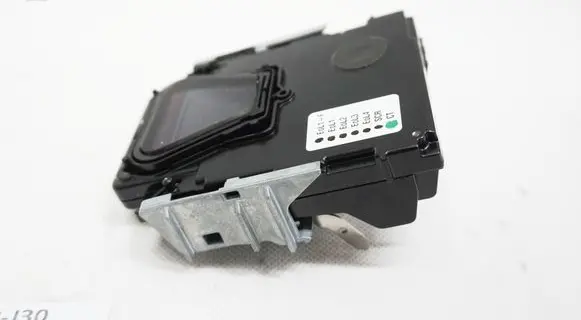 Audi A4 S4 B9 8W Distronic sensor radar 8W0907217