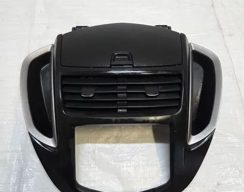 Chevrolet Trax Dashboard air vent grill cover trim 95381466