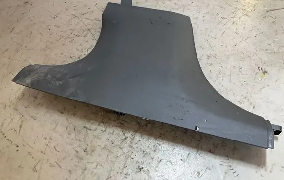 Polestar 2 (B) pillar trim (bottom) 31651940