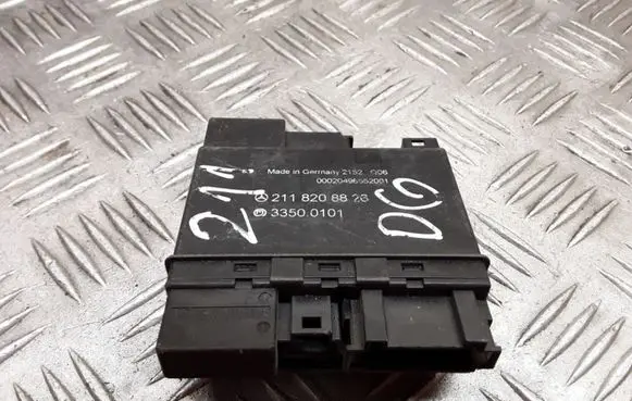 Mercedes-Benz E W211 Keyless (KESSY) go control unit/module 2118208826 33500101 2115454340