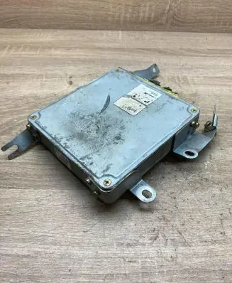 Mazda 323 Engine control unit/module ECU B67KB 79745628