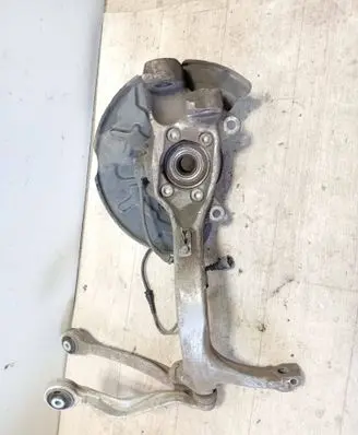 Audi A4 S4 B7 8E 8H Front wheel hub spindle knuckle 8E0407241 8E0615311A