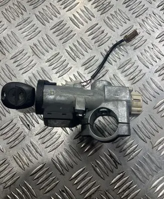 Nissan X-Trail T30 Ignition lock