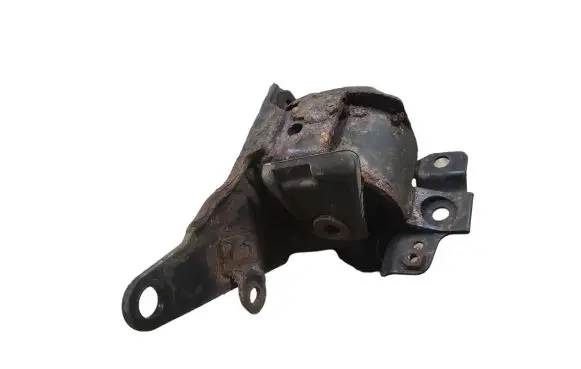 Toyota Corolla Verso AR10 Engine mount bracket