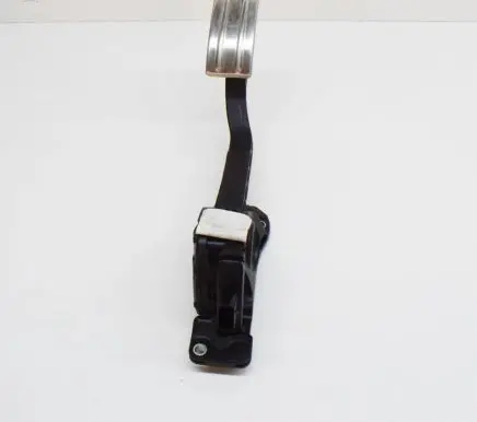 Ford Focus Accelerator throttle pedal EV619F836FA 6PV010368