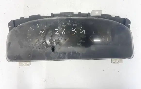Mazda MX-6 Speedometer (instrument cluster) PLH57