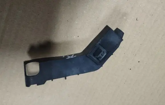 Honda Civic Front bumper mounting bracket