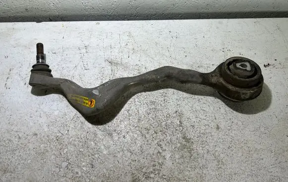 BMW 1 E81 E87 Front lower control arm/wishbone