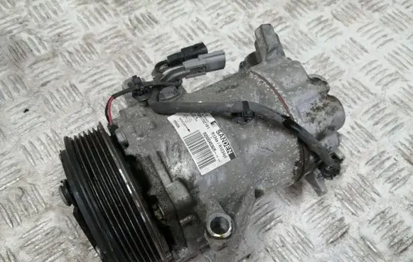 Renault Captur II Air conditioning (A/C) compressor (pump) 926004536R 01291702161 R134AR173341