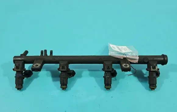 Renault Megane II Fuel injector 8200053030 IMPRK1413920