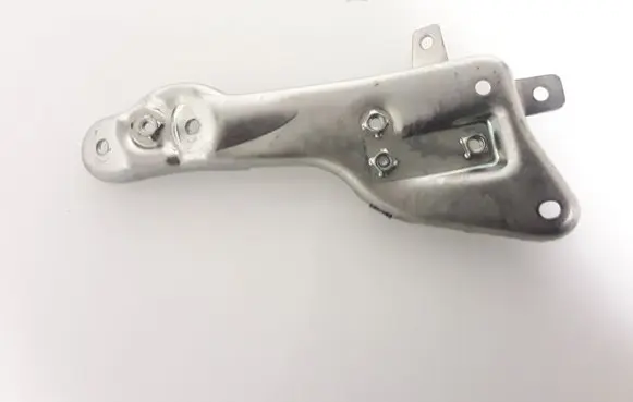 Mercedes-Benz GLC X253 C253 Engine mounting bracket A6510901041