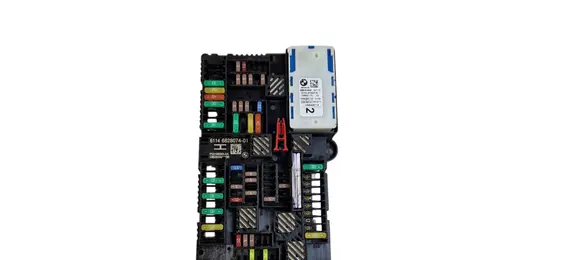 BMW X3 G01 Fuse module 6114682807401 P00166263AA 19B060AA1399