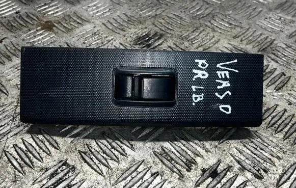 Toyota Corolla Verso AR10 Electric window control switch 742310F030