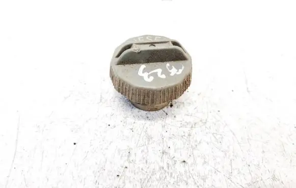 Mazda 323 Fuel tank filler cap 
