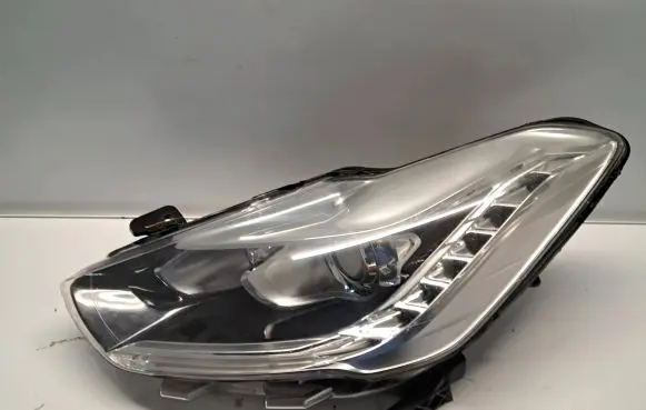 Citroen DS5 Headlight/headlamp 9806093280