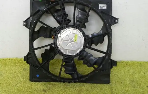 Hyundai Tucson IV NX4 Electric radiator cooling fan 25304CZ200