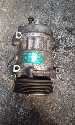 Renault Scenic II - Grand scenic II Air conditioning (A/C) compressor (pump) 8200040681 1274401334