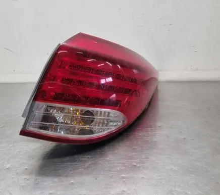 Hyundai i40 Rear/tail lights 924023Z000