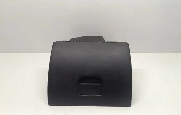 Renault Master III Glove box 685000045R