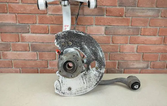 BMW X5 E70 Front wheel hub 6773784