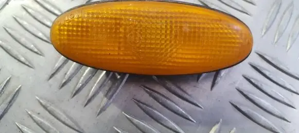 Mazda 626 Front fender indicator light 21461612 214-61612