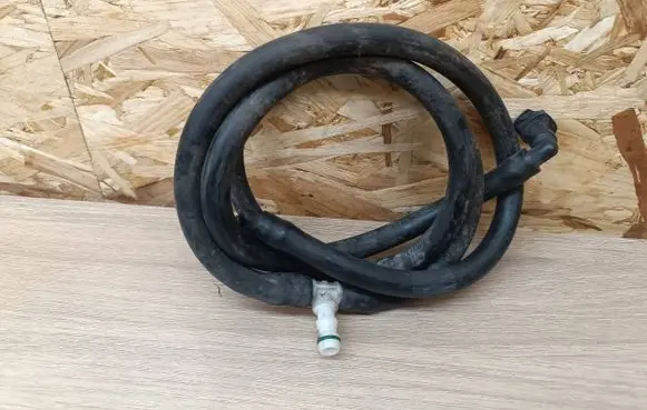 Volvo XC90 Headlight washer hose/pipe 