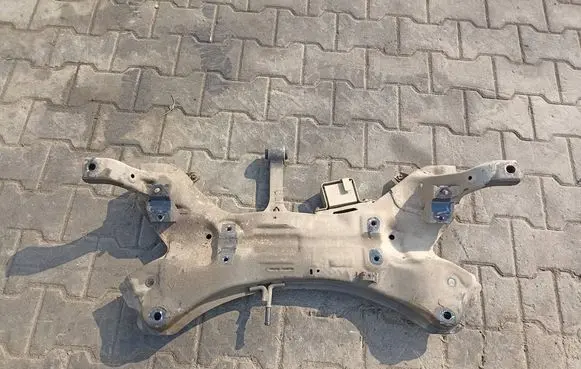 Hyundai ix35 Front subframe 624012Y200
