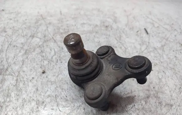 KIA Sportage Front ball joint