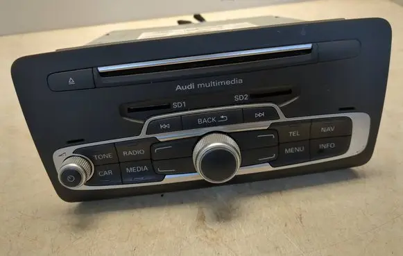 Audi A1 Radio/CD/DVD/GPS head unit 8XA035192A