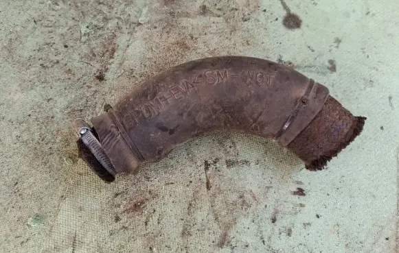 Hyundai Santa Fe Intercooler hose/pipe