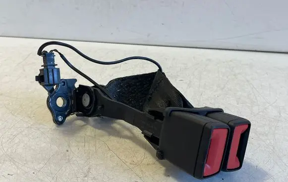 Audi Q2 - Rear seatbelt buckle 81A857739
