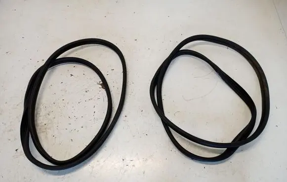 Hyundai Tucson IV NX4 Front door rubber seal 