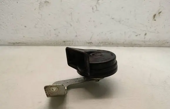 Alfa Romeo Giulia Horn signal 002408