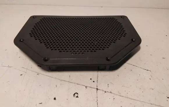 BMW X1 E84 Subwoofer grill/trim 4913631821 6925328