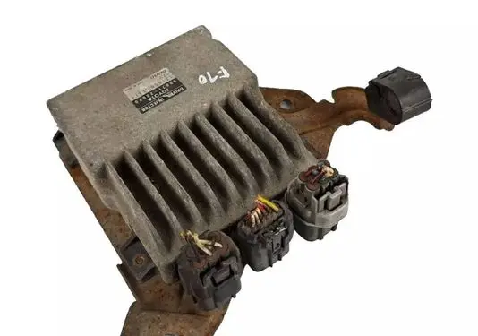 Lexus IS 220D-250-350 Fuel injection control unit/module 8987120070