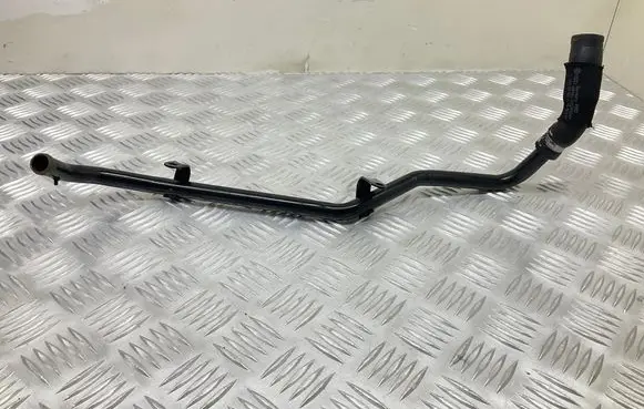 Volkswagen Touareg II Engine coolant pipe/hose 059121511A
