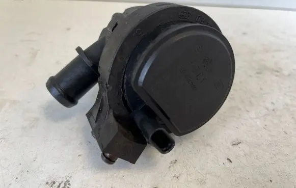 Skoda Octavia Mk3 (5E) Electric auxiliary coolant/water pump 5G0965567 0392023209