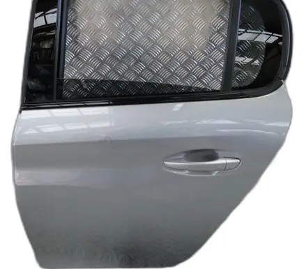 Peugeot 208 II Front door 