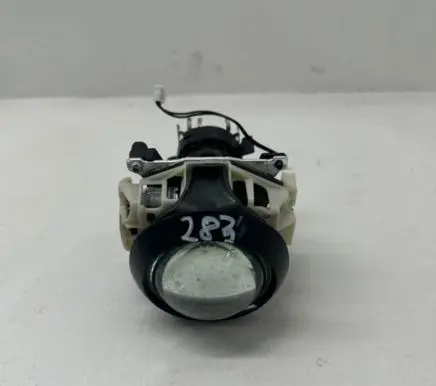 Volkswagen PASSAT B7 Headlight part 9001560425TH