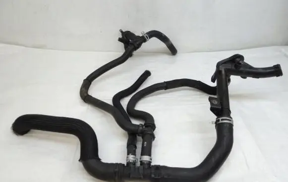Renault Kadjar Engine coolant pipe/hose 215037310R