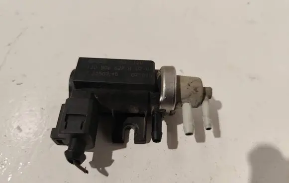 Volkswagen PASSAT B6 Turbo solenoid valve 1J0906627B 72290345 07T010